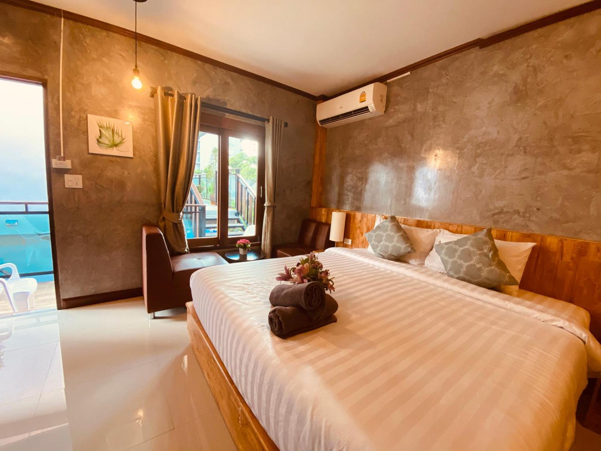Paradise Land Resort Pattaya Phòng bức ảnh