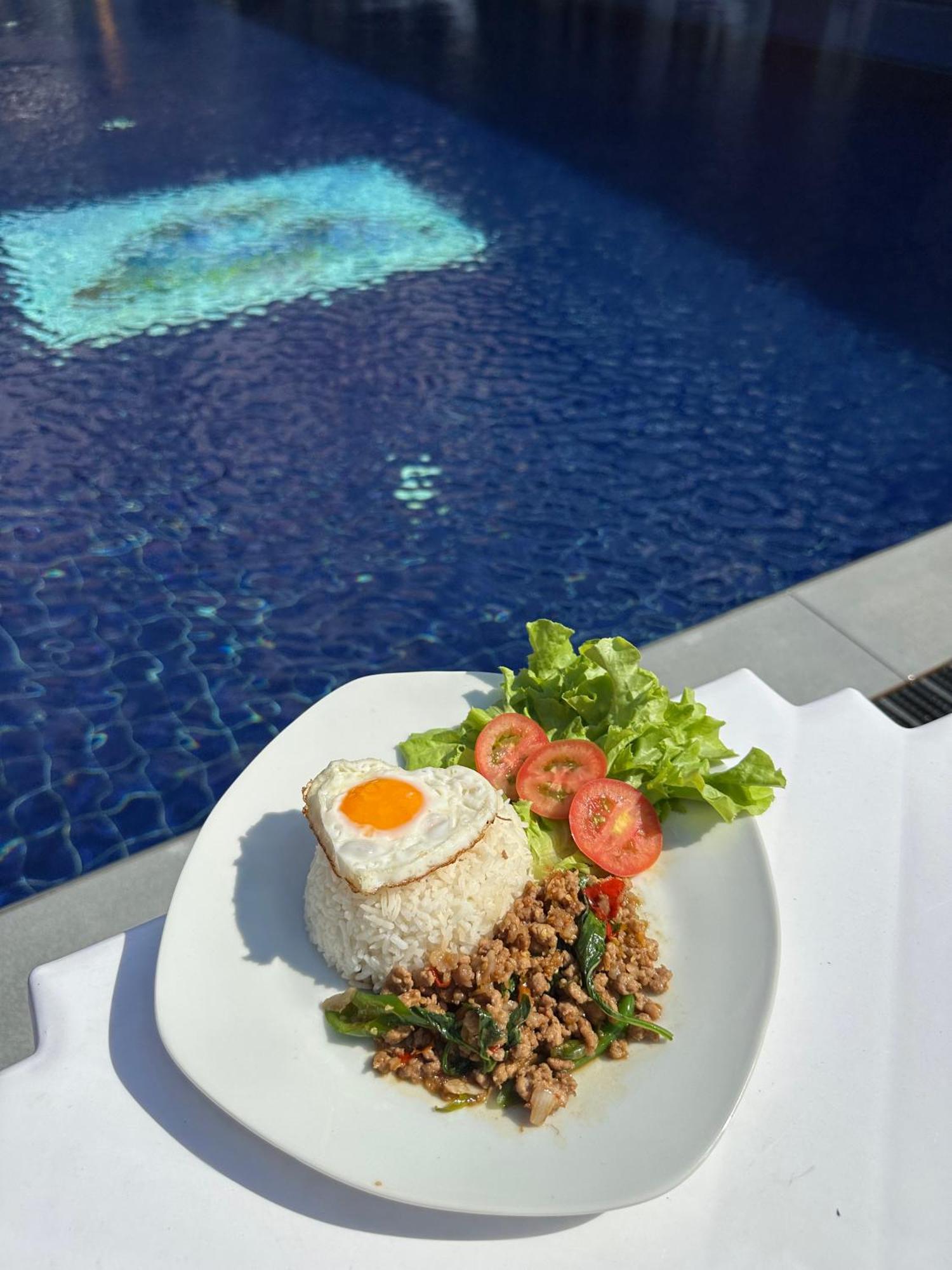 Paradise Land Resort Pattaya Ngoại thất bức ảnh
