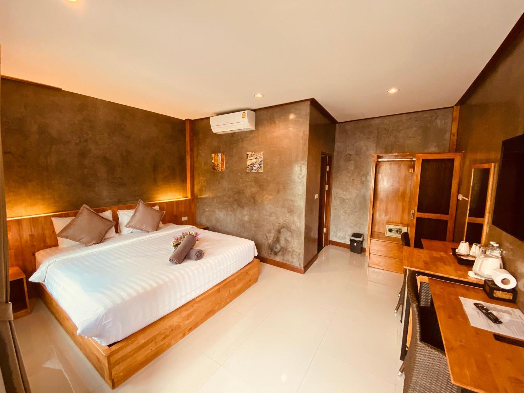 Paradise Land Resort Pattaya Phòng bức ảnh