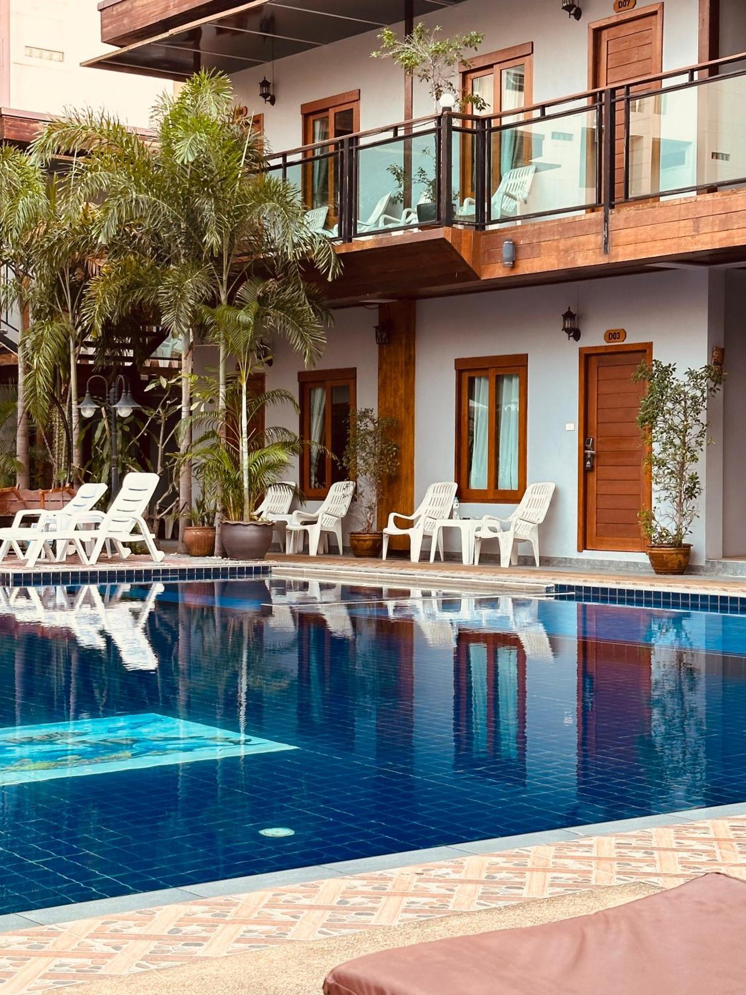Paradise Land Resort Pattaya Ngoại thất bức ảnh